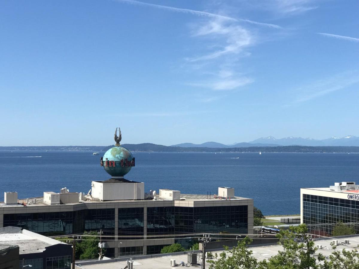 Top Floor Water View Oasis Near Space Needle & Cruise Сіетл Екстер'єр фото
